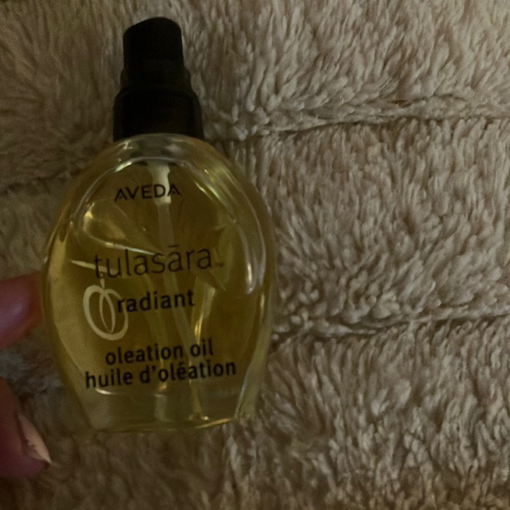 Aveda tulasara radiant operation oil